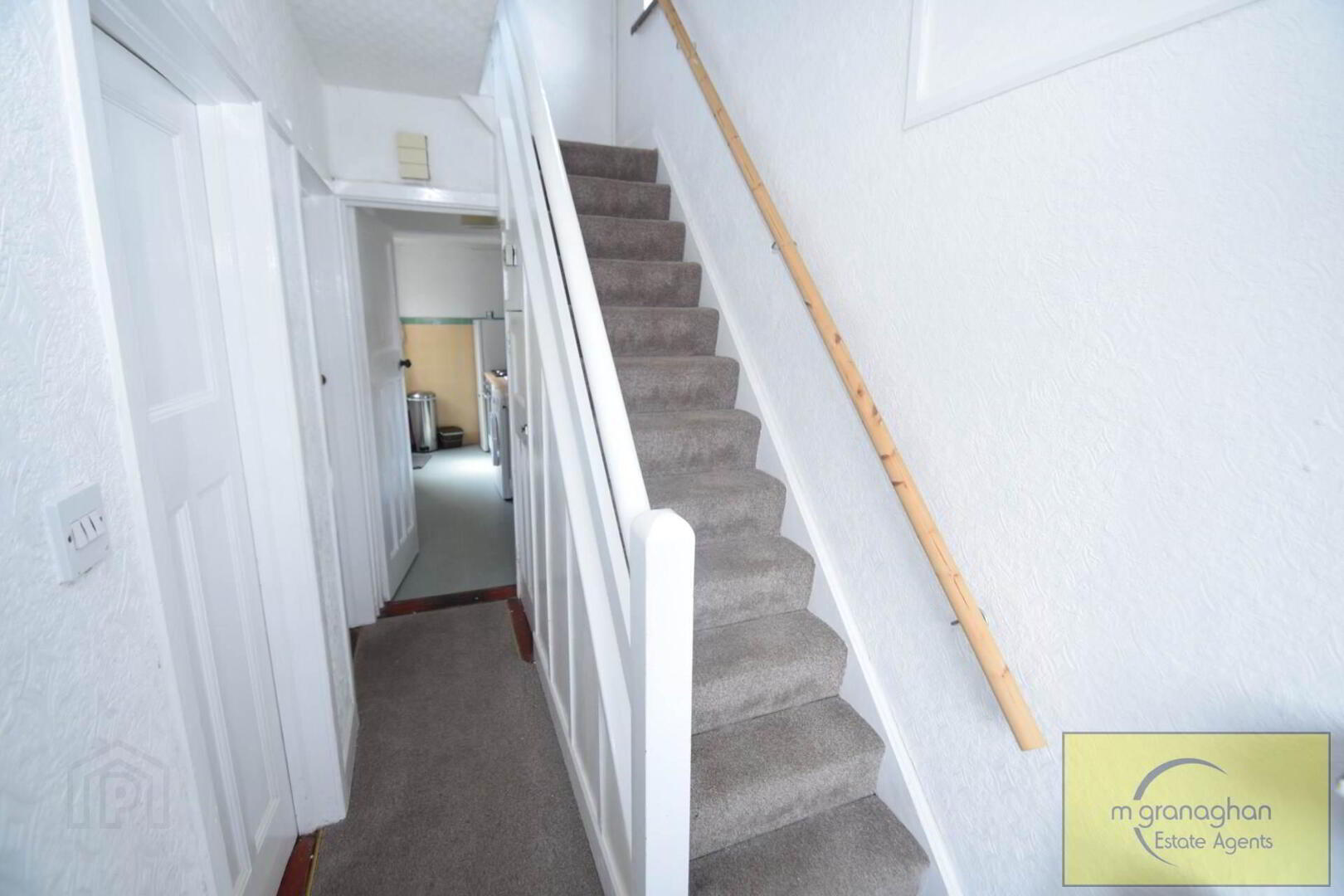 8 Andersonstown Drive 2 of 22