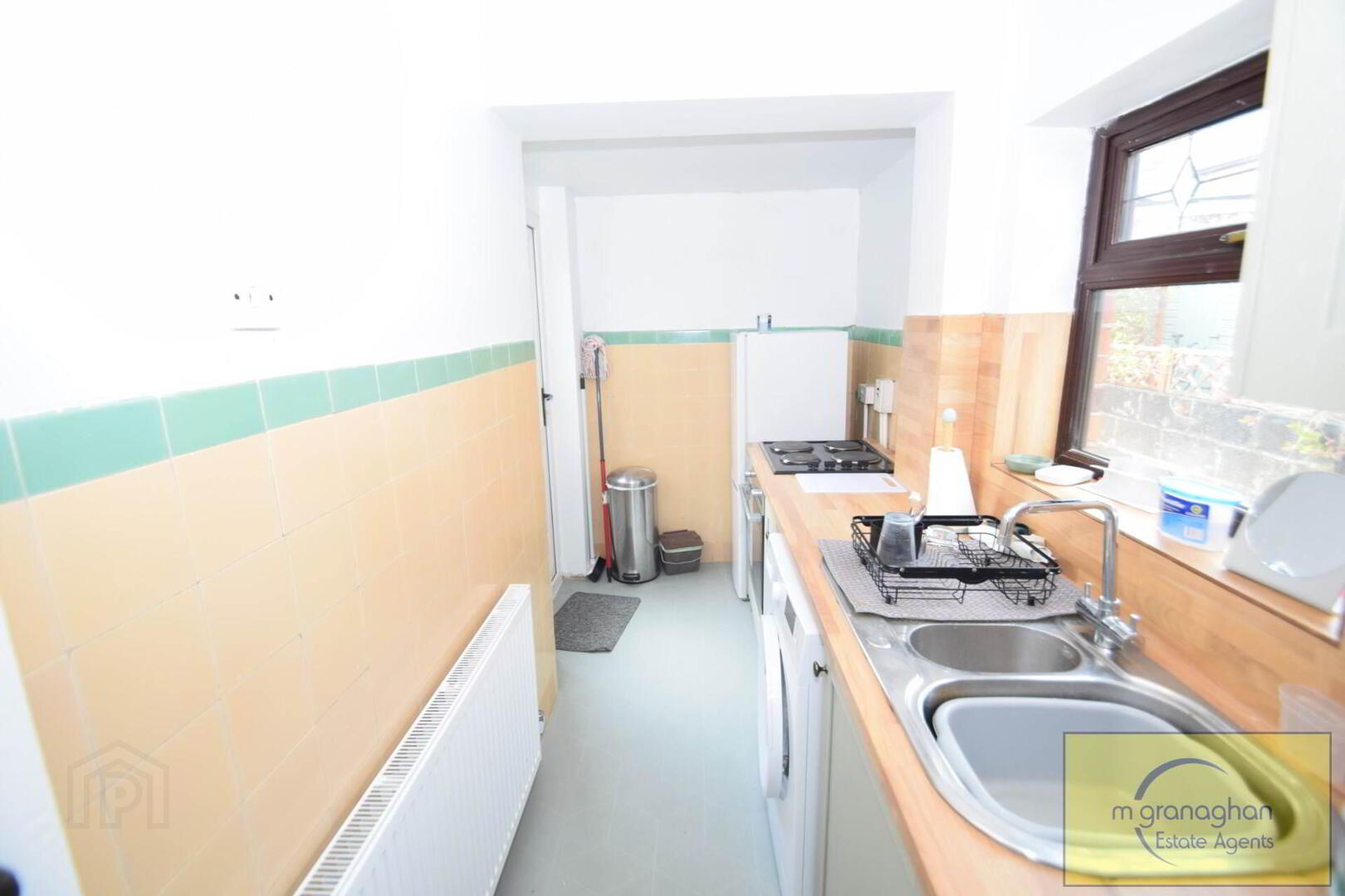 8 Andersonstown Drive 7 of 22