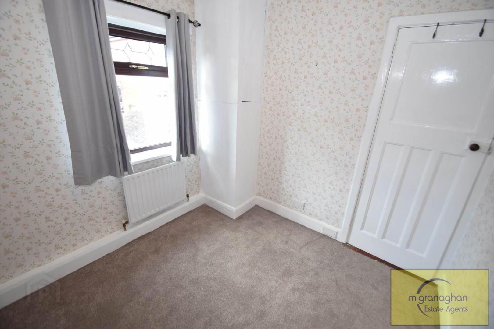 8 Andersonstown Drive 10 of 22