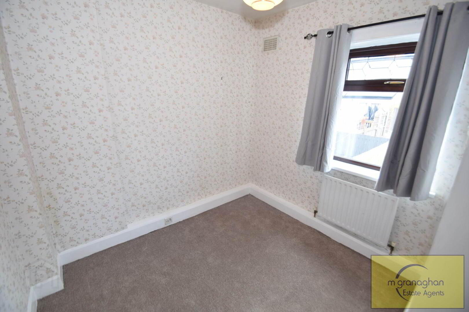 8 Andersonstown Drive 9 of 22