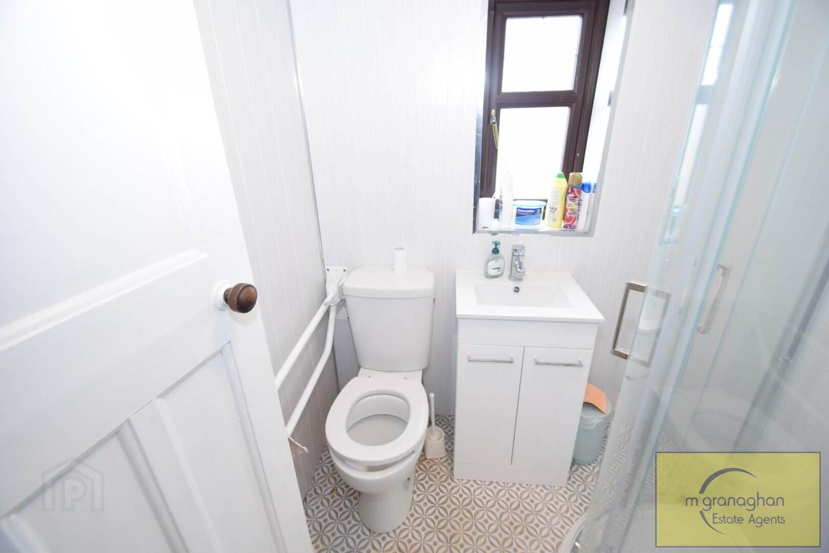 8 Andersonstown Drive 15 of 22