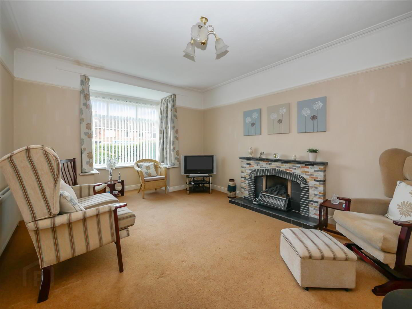 93 Knockbreda Road 4 of 20