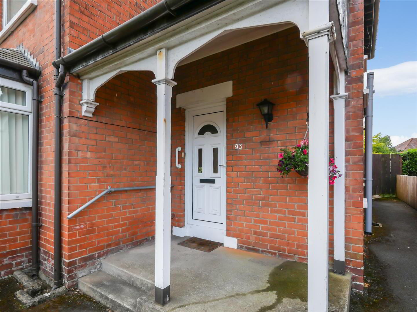 93 Knockbreda Road 3 of 20