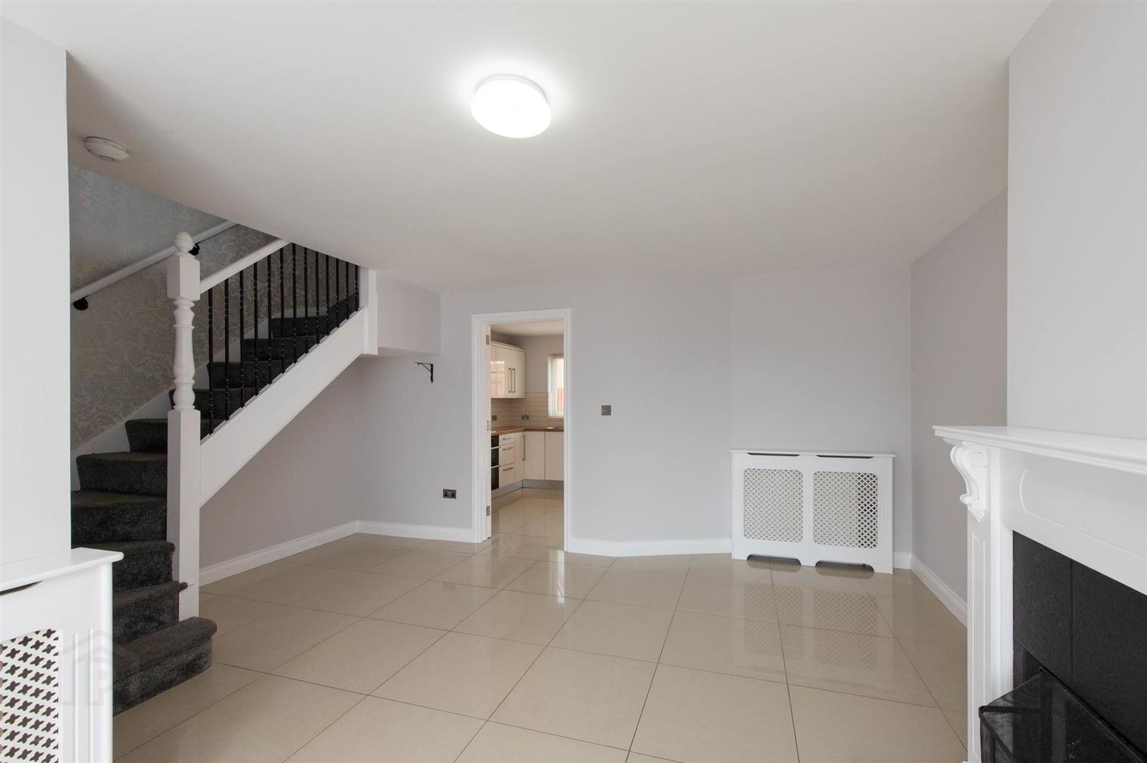 10 Drummond Brae 12 of 30