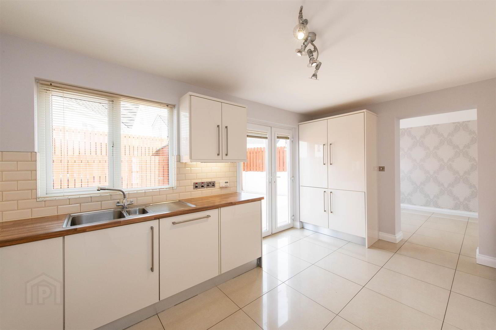 10 Drummond Brae 15 of 30