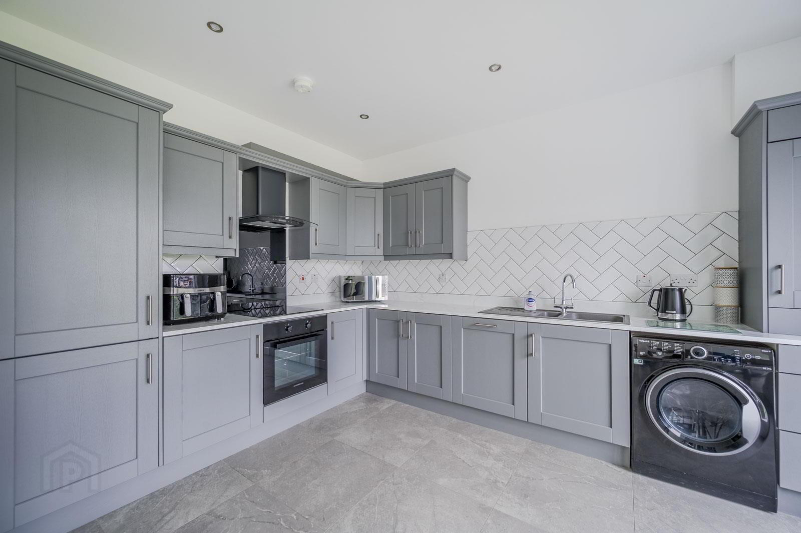 41 Balmoral Road 8 of 25