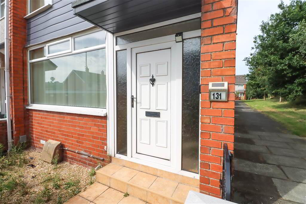 131 Kinross Avenue 2 of 19
