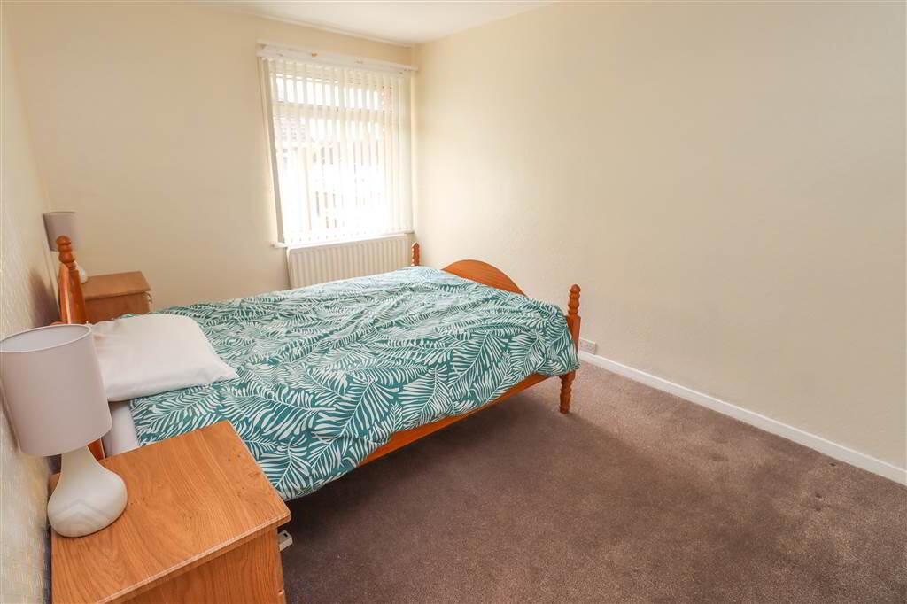 131 Kinross Avenue 10 of 19
