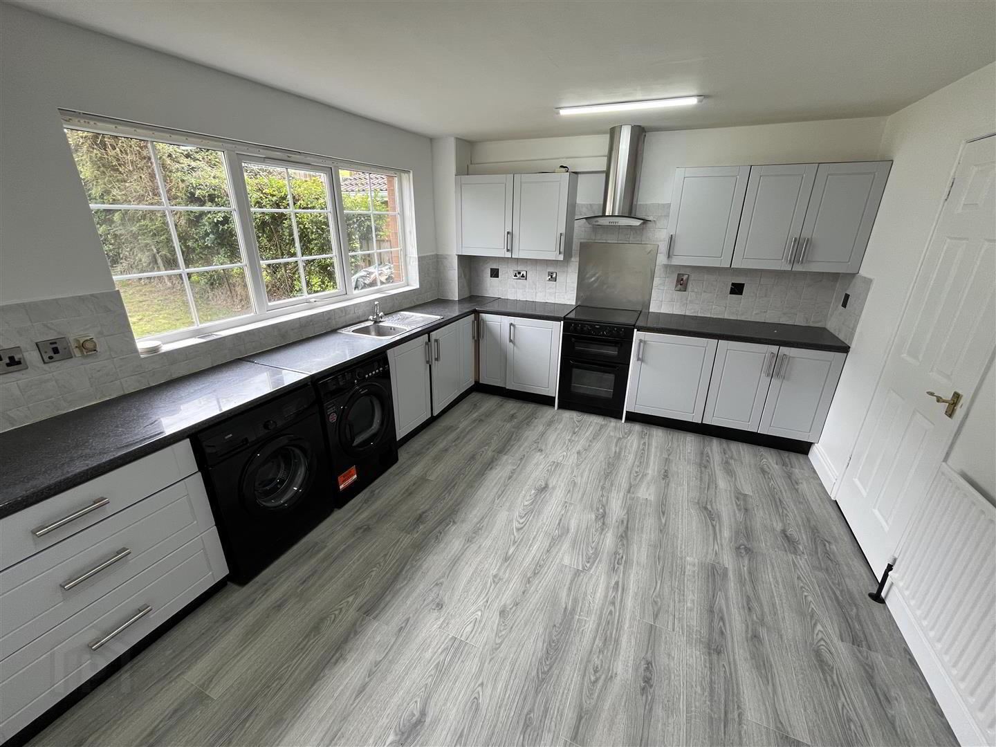 87 Fairgreen Park 15 of 16