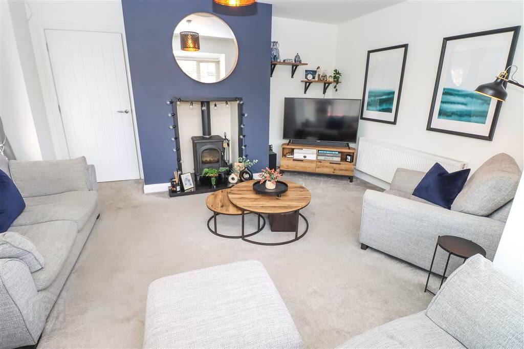 20 Orchard Hill Lane 6 of 29