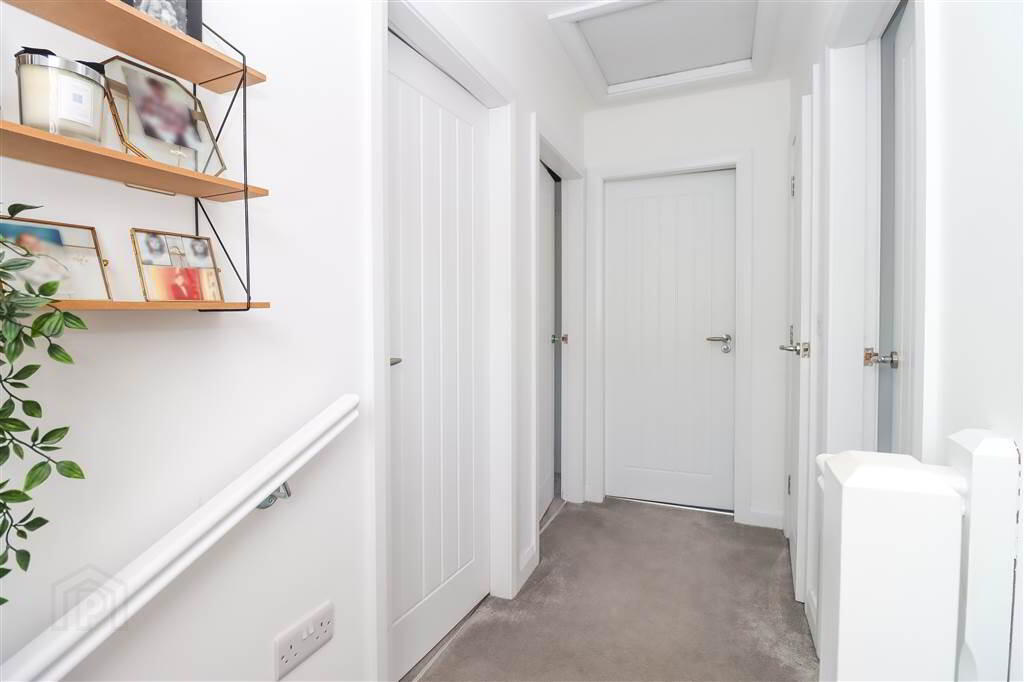 20 Orchard Hill Lane 14 of 29