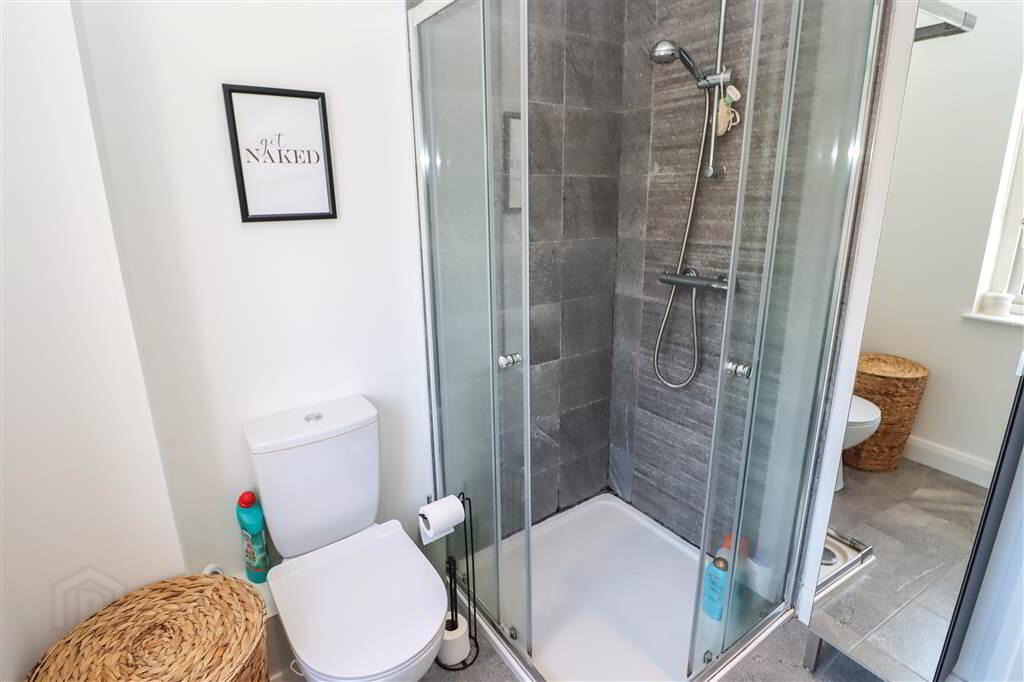 20 Orchard Hill Lane 19 of 29