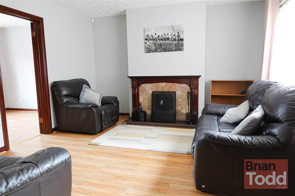 Glenburn Avenue 4 of 11