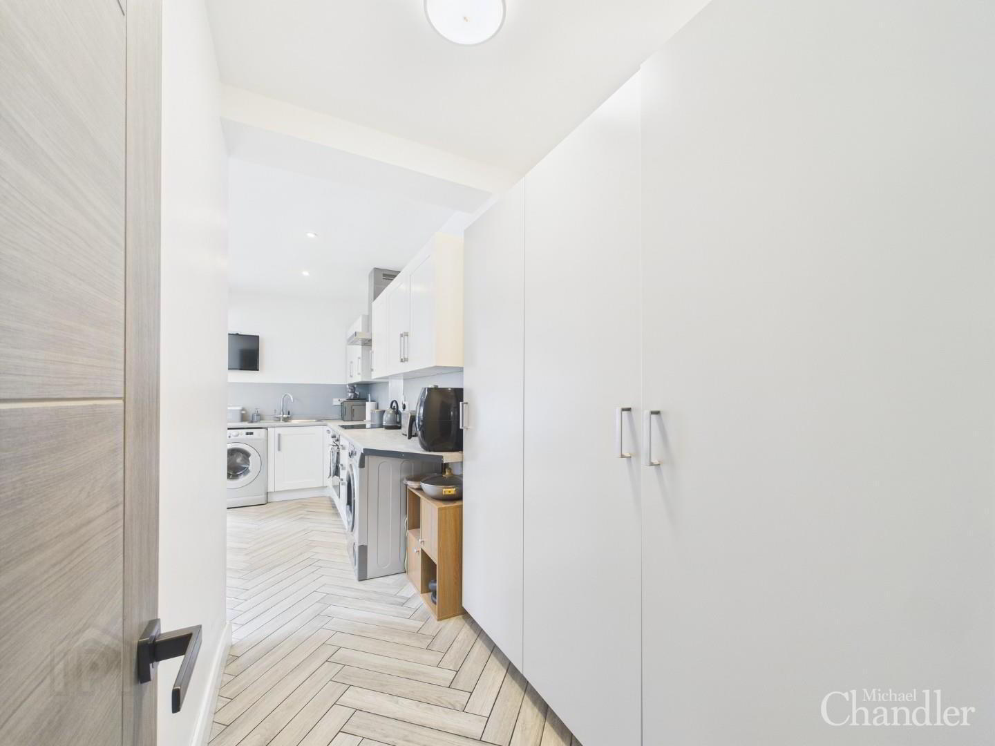 54 Connsbrook Avenue 6 of 16