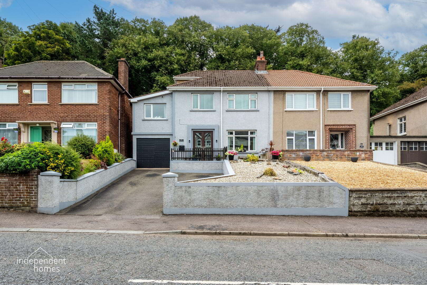 37 Glenarm Road 1 of 13