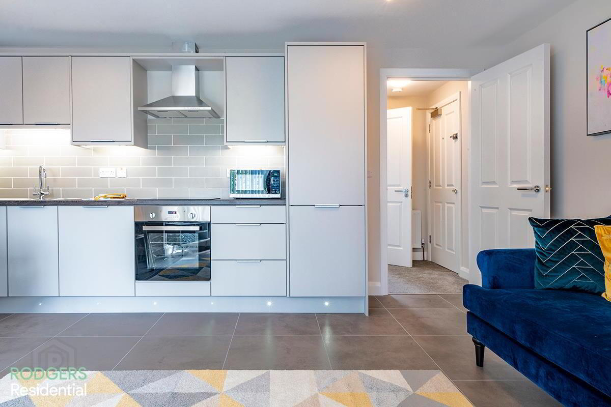 Apt 7, 1 Utility Street 11 of 18