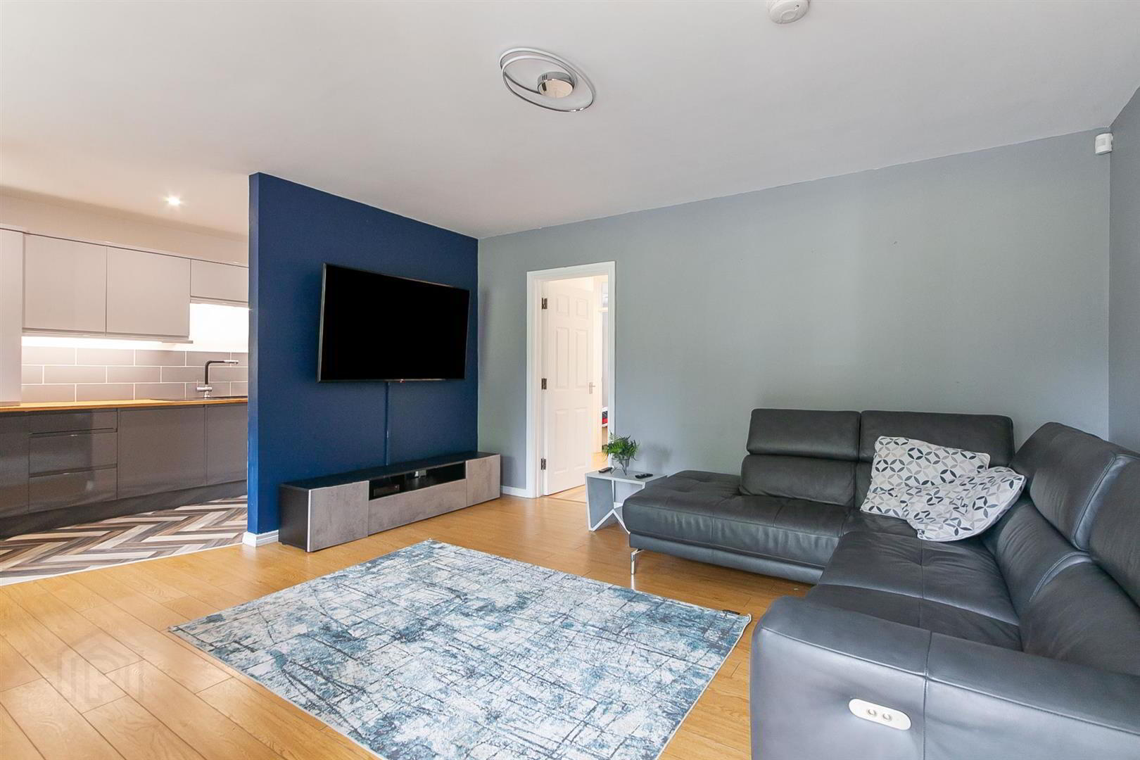 1b Braeview Apartments 6 of 15