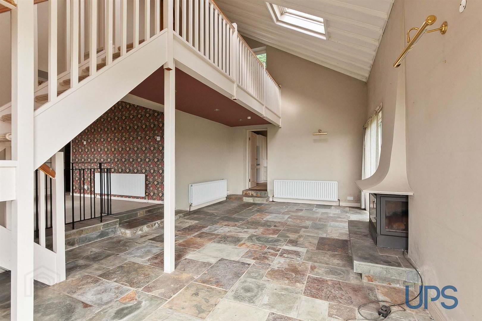 219 Upper Springfield Road 11 of 28