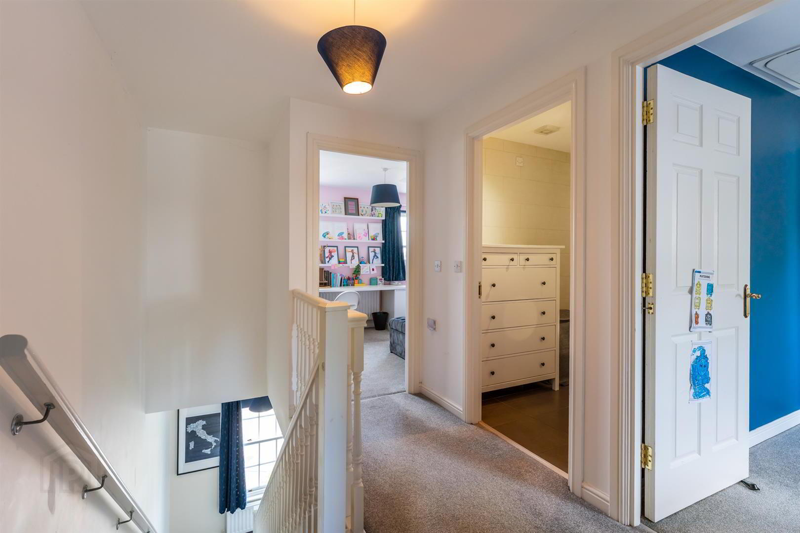 5 Manor Farm Crescent 18 of 31