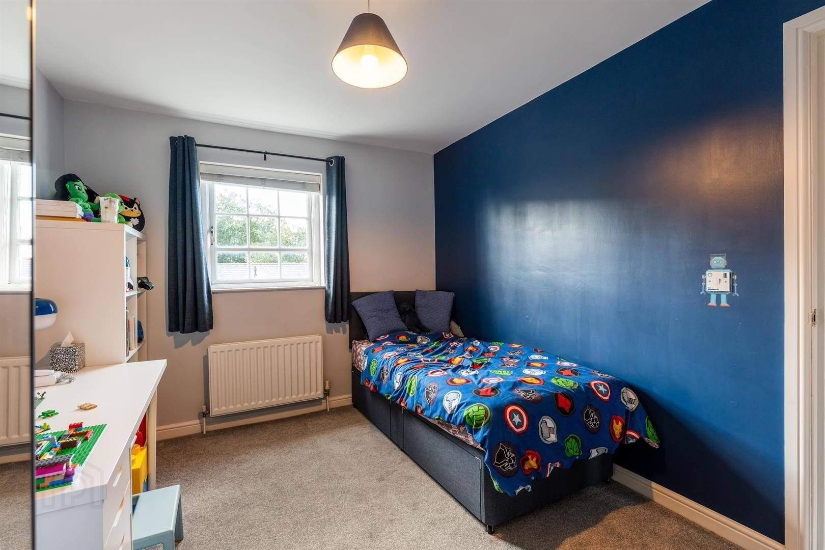 5 Manor Farm Crescent 21 of 31