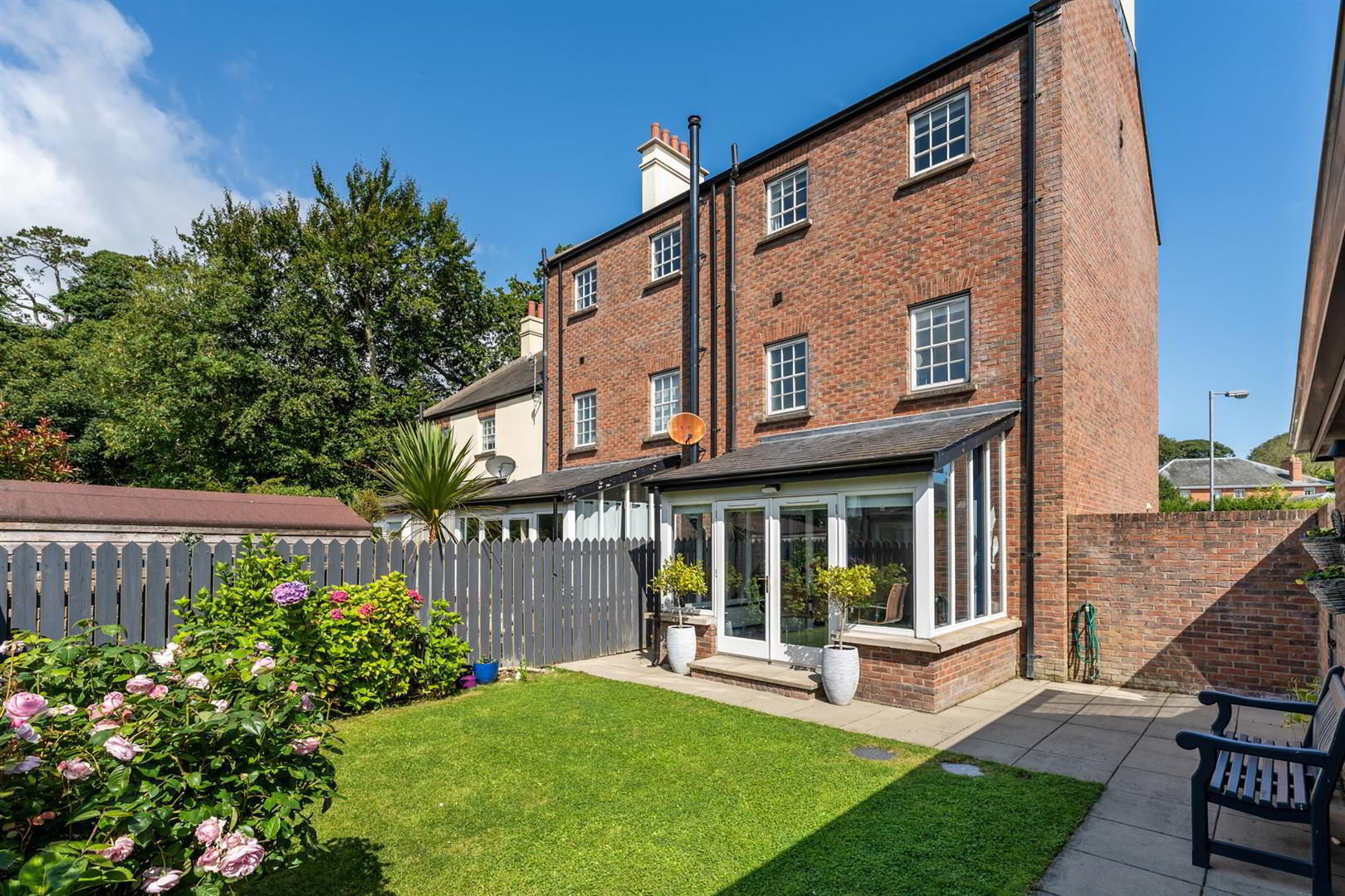 5 Manor Farm Crescent 27 of 31