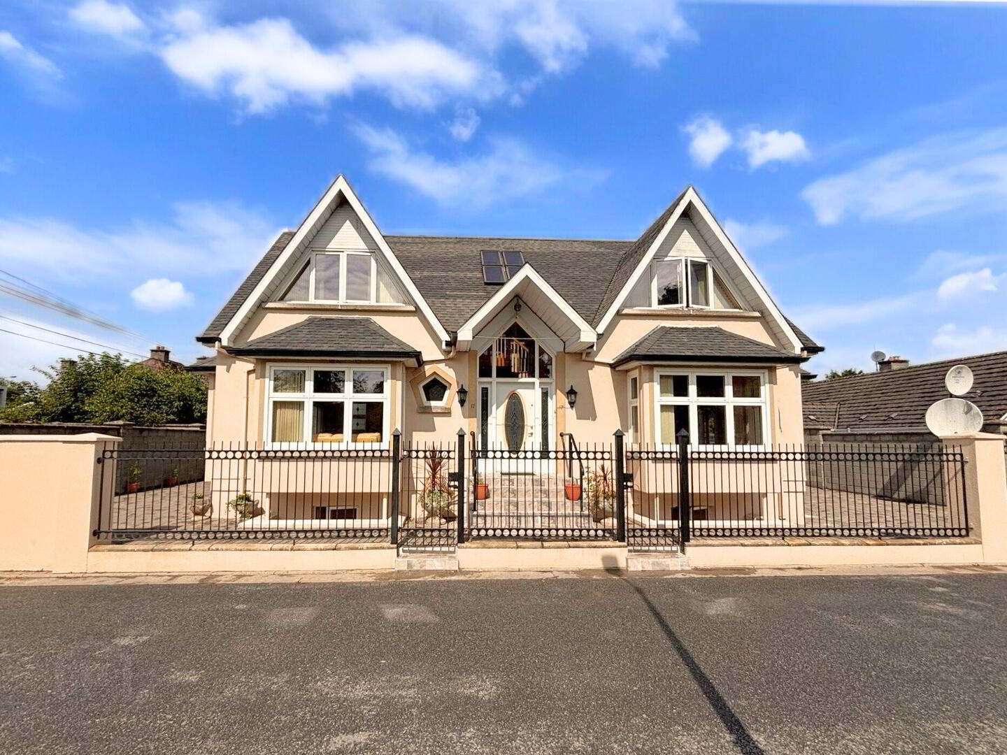 17 Michael St 1 of 64
