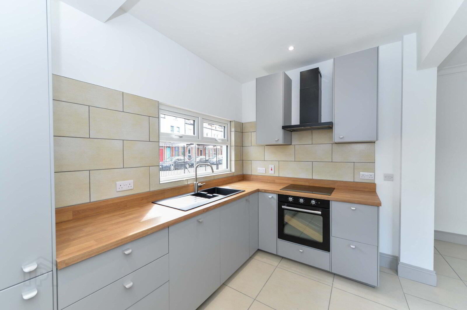12 Kerrsland Drive 6 of 19
