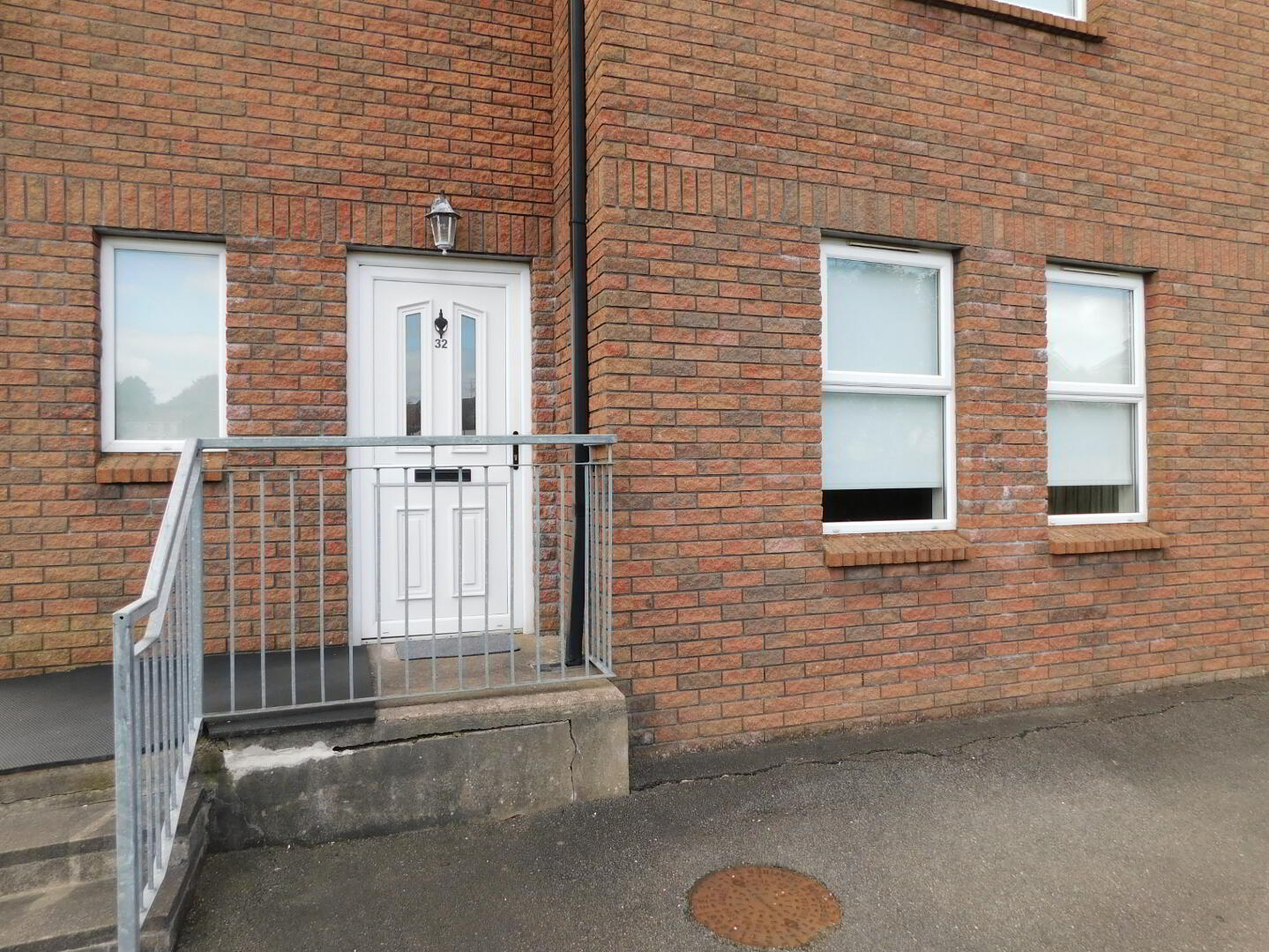 32 St. Julians Road 2 of 10