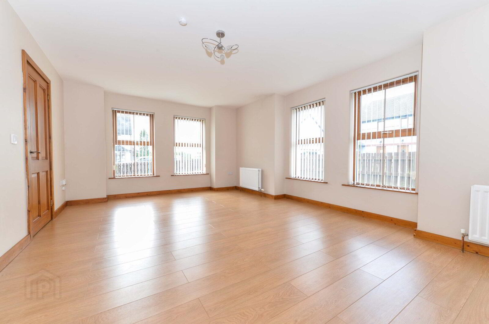 56 Longfield Way 2 of 20
