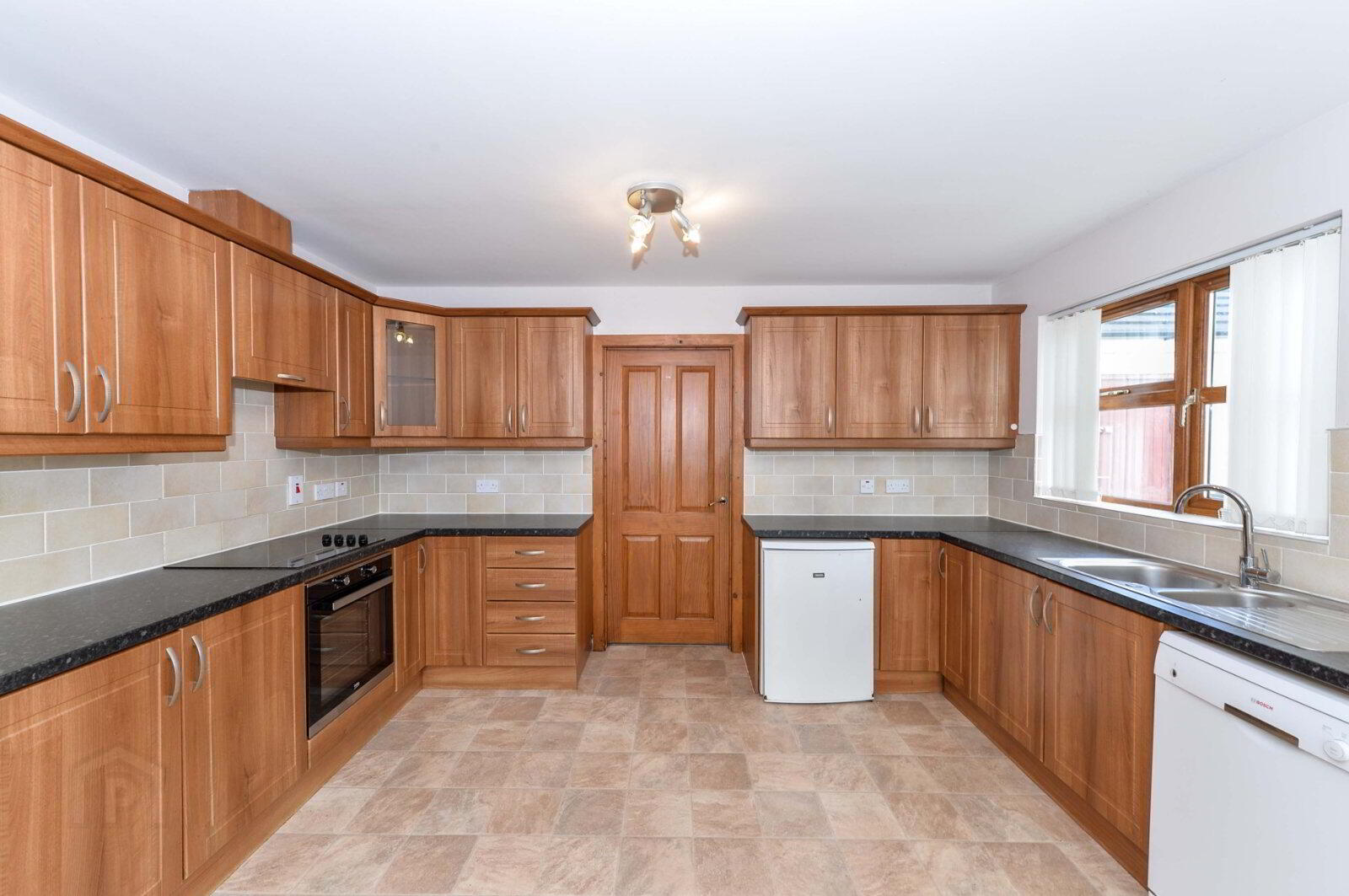 56 Longfield Way 3 of 20