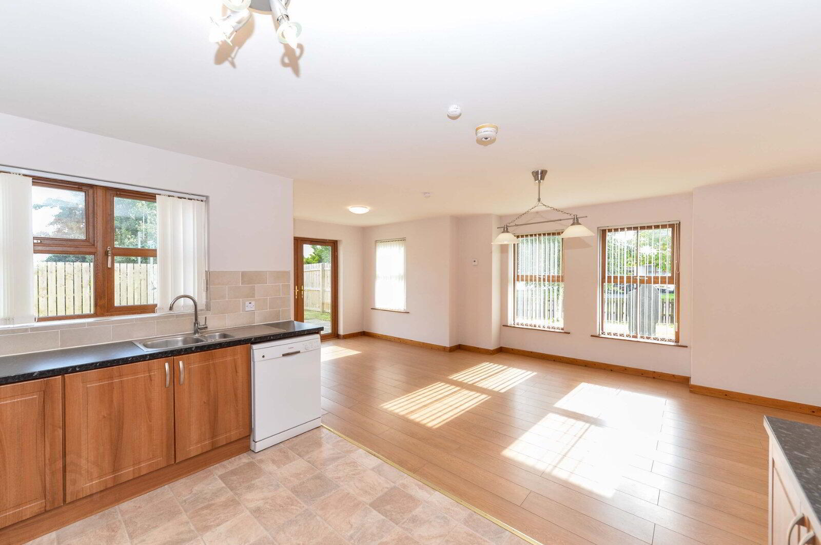 56 Longfield Way 4 of 20