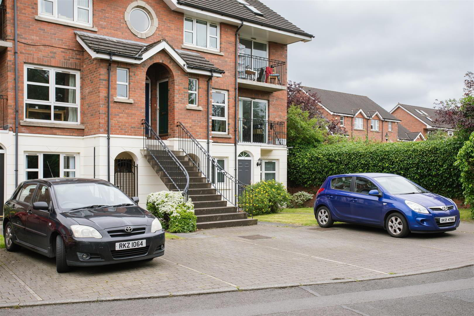 3 Ardenlee Court 1 of 13