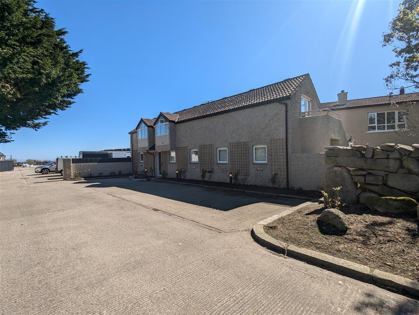 Apartment 1 85 Mill Road 1 of 6