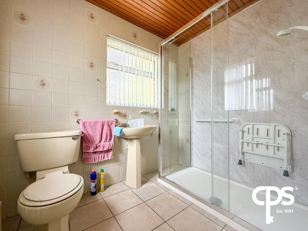 9 Kingsway Drive 16 of 21