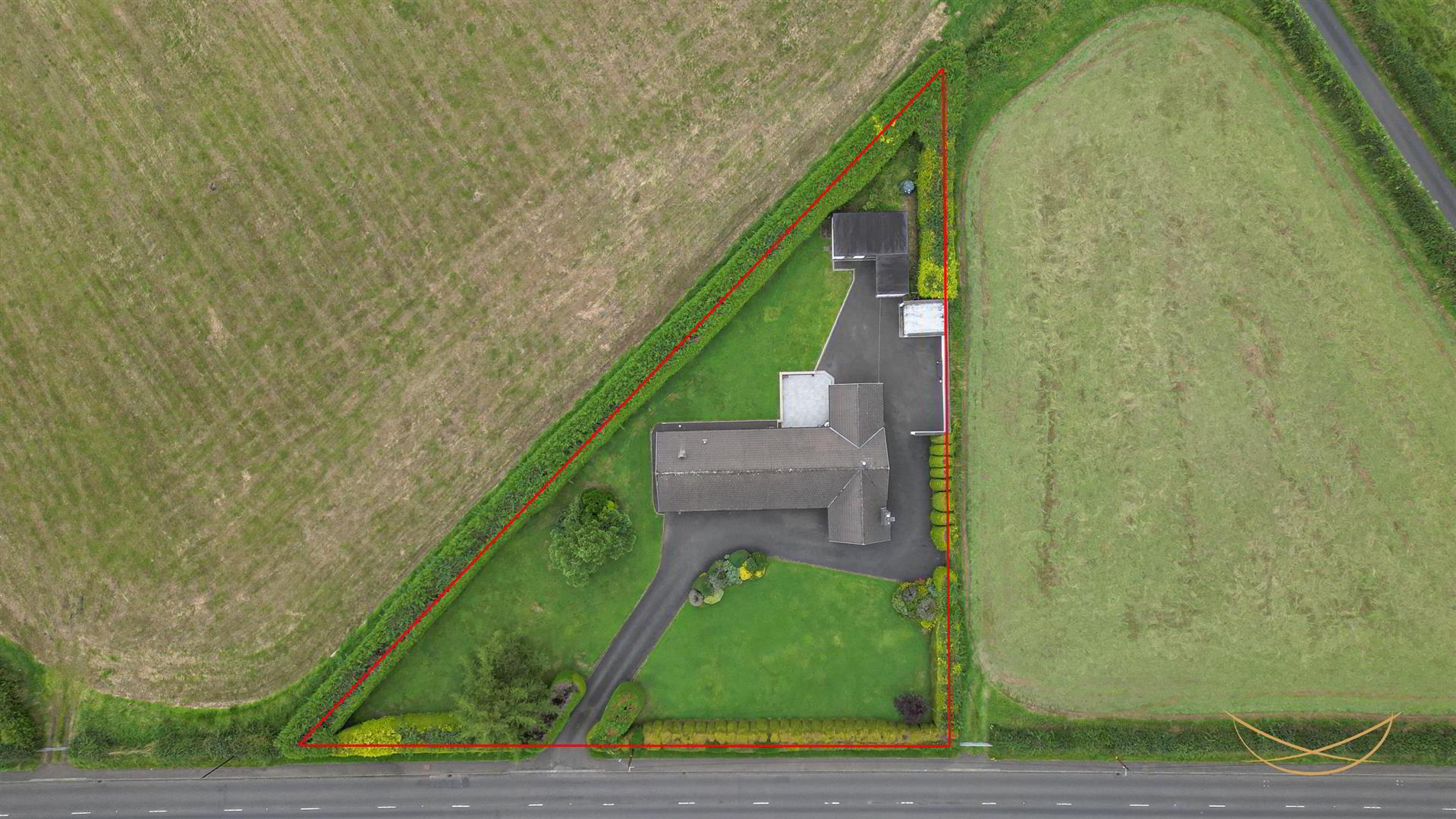 696 Doagh Road 5 of 70