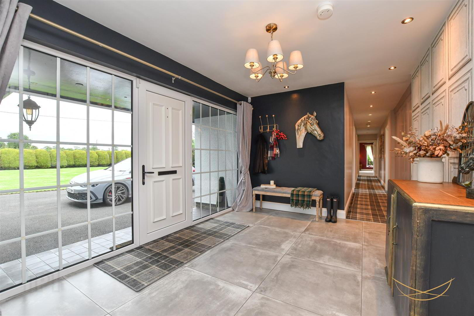 696 Doagh Road 8 of 70