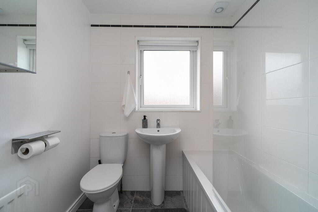 2 Ribble Street 11 of 22