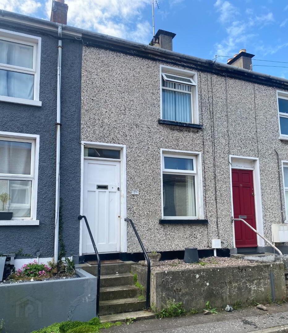 27 Meadowbank Avenue 1 of 9
