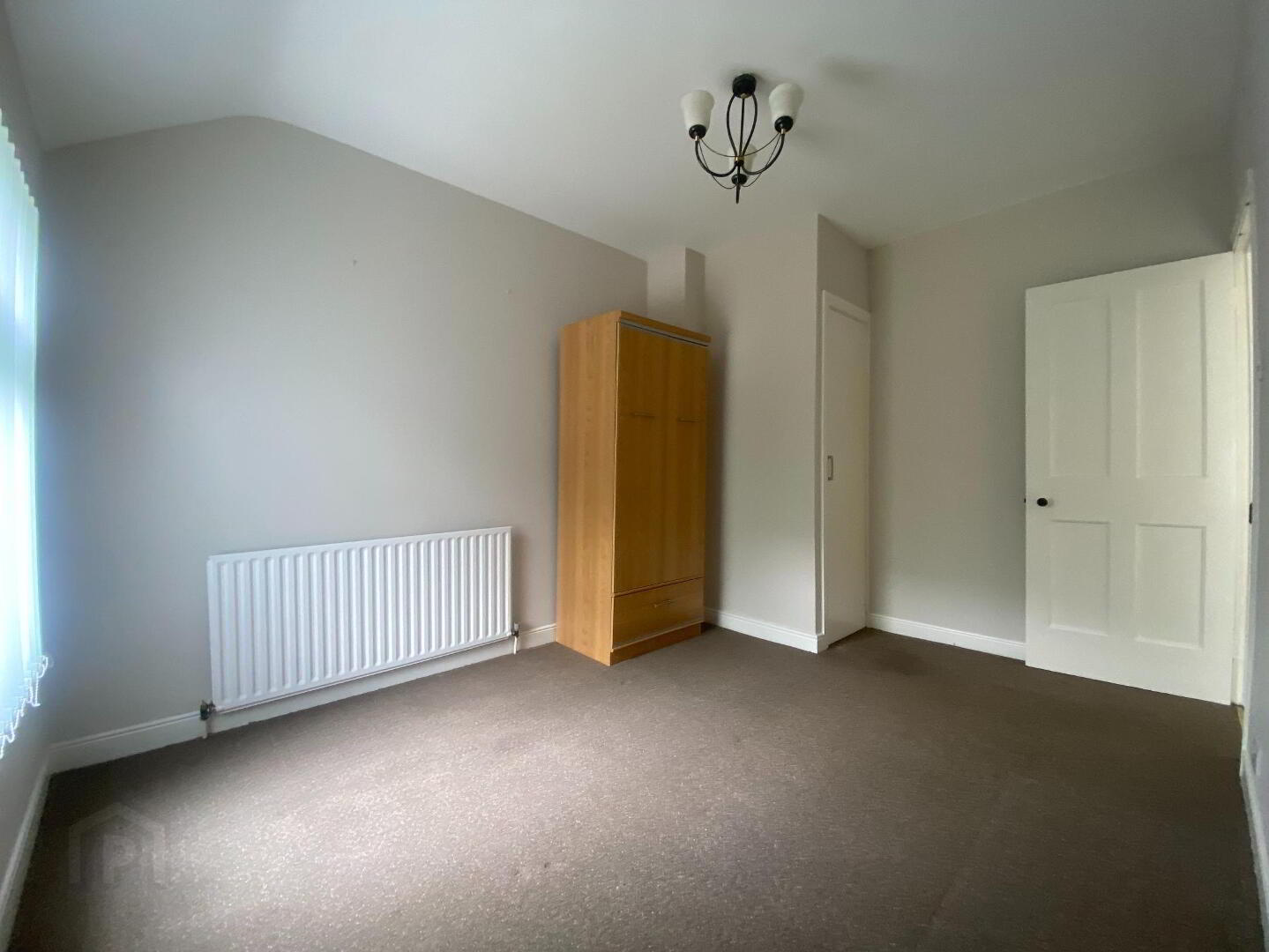 27 Meadowbank Avenue 8 of 9