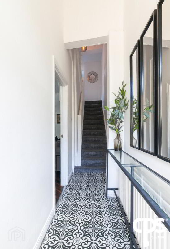 21 Cranburn Street 3 of 26