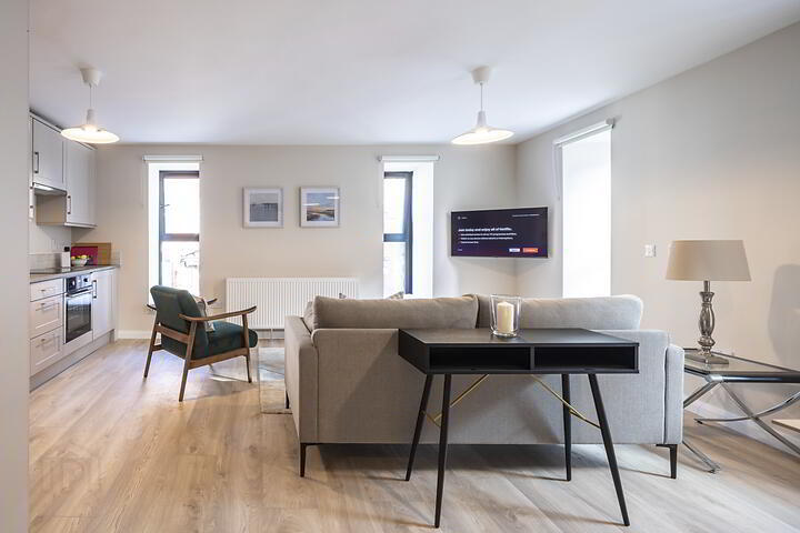 Apartment 1 116/117 West Street 5 of 11