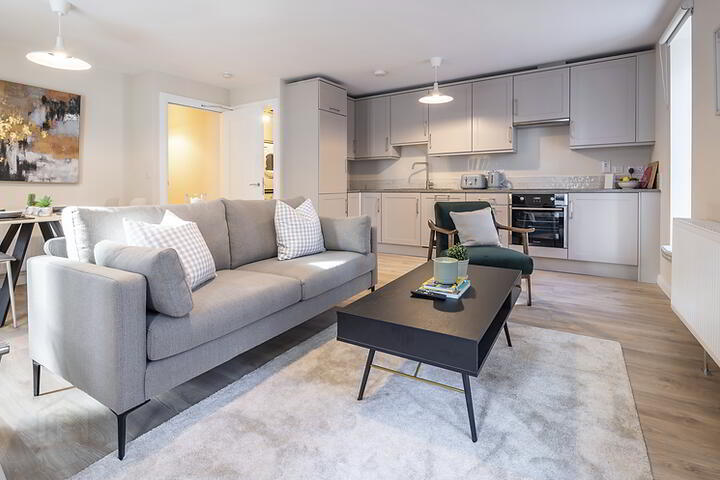 Apartment 1 116/117 West Street 2 of 11