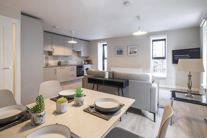 Apartment 1 116/117 West Street 3 of 11