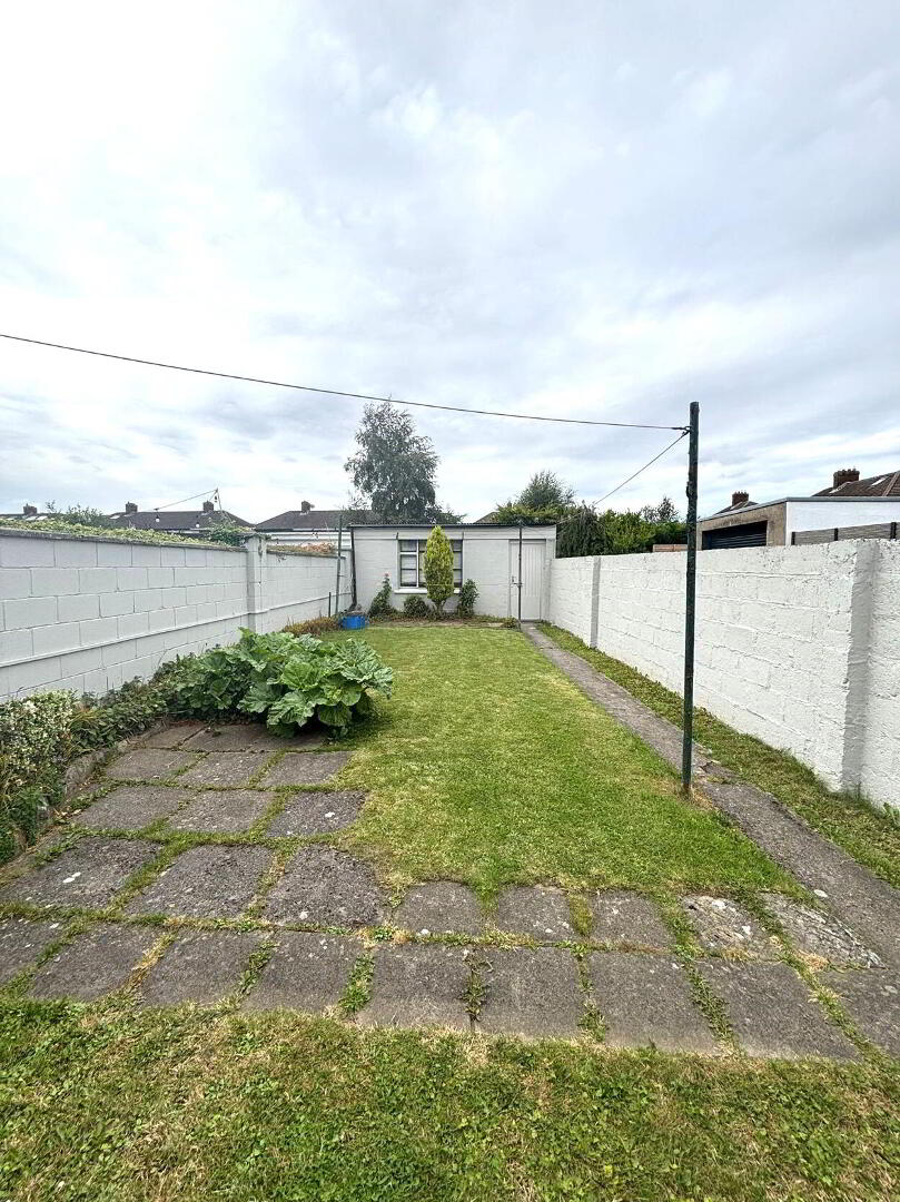 Beneavin Road 25 of 26