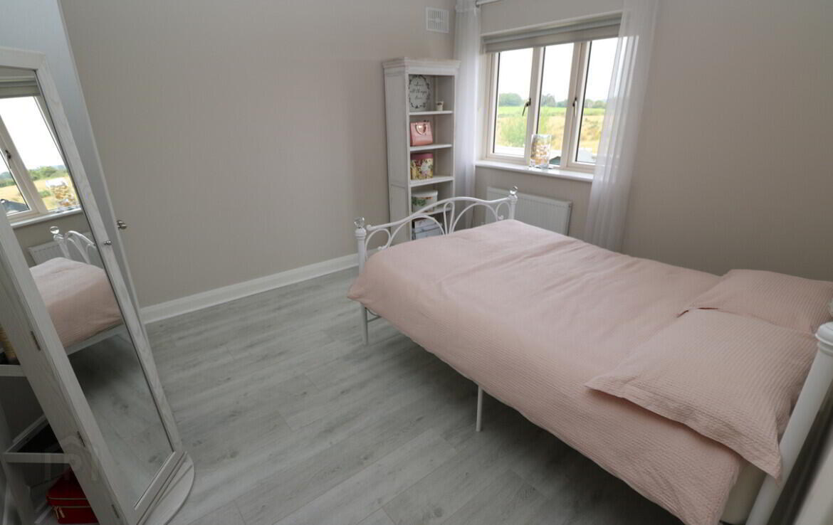 22 Dun Eimear Avenue 23 of 32