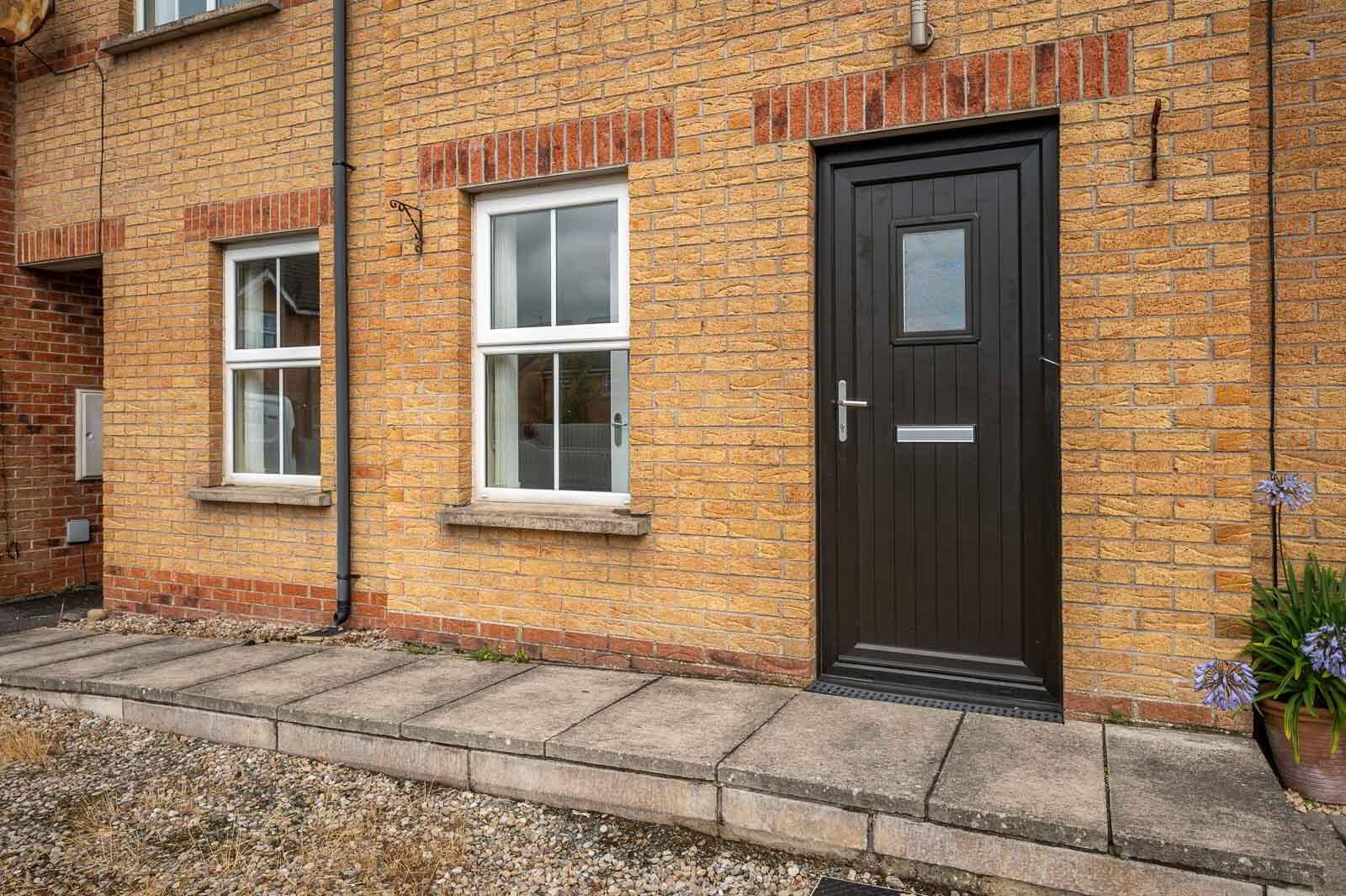12 Cornmill Drive 2 of 16