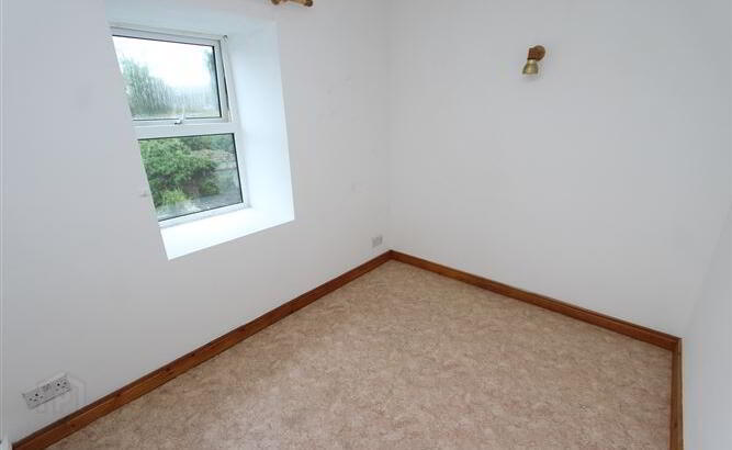14 Castleblayney Road 5 of 9