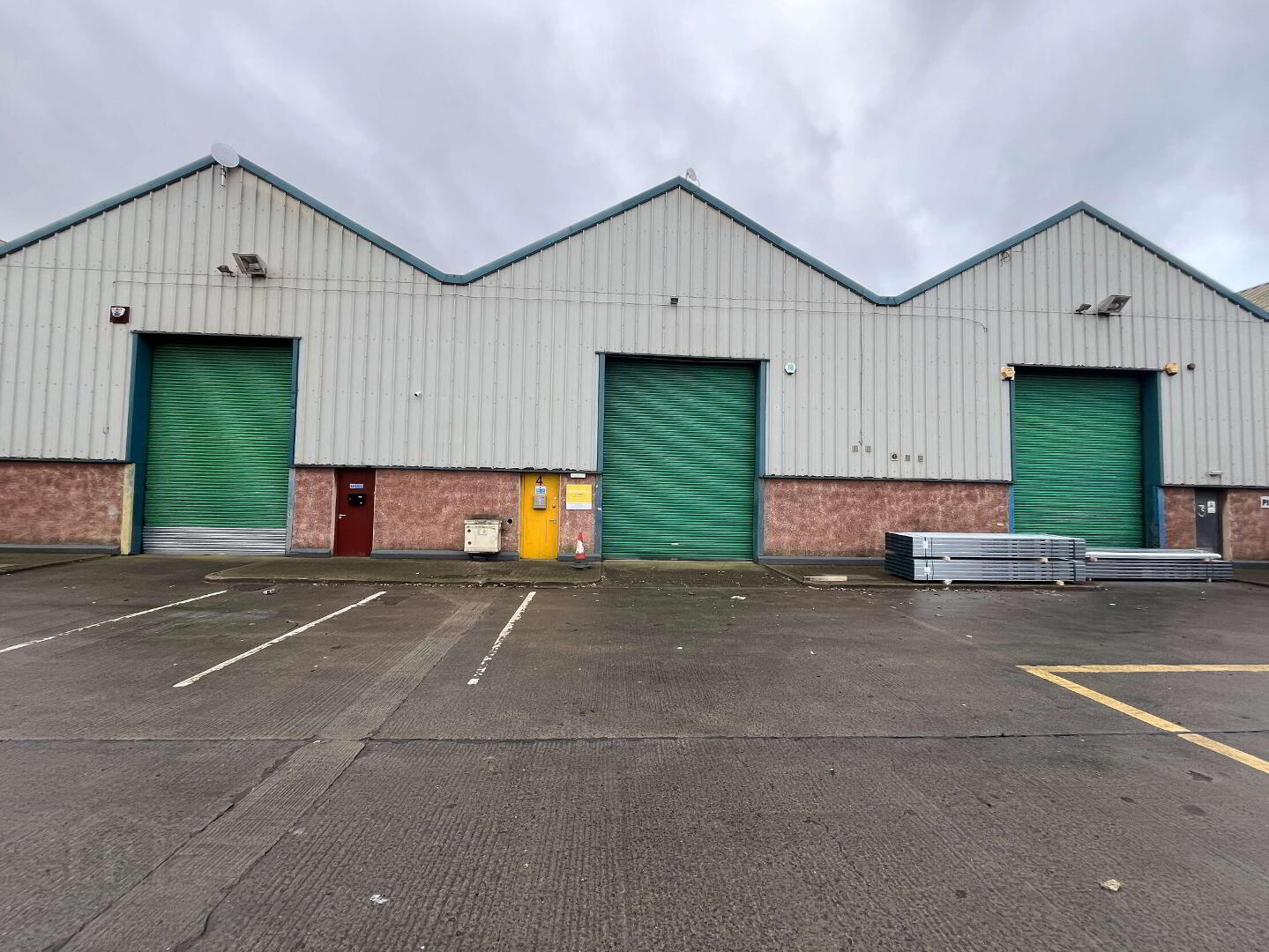 Unit 4, Pinebank 1 of 4