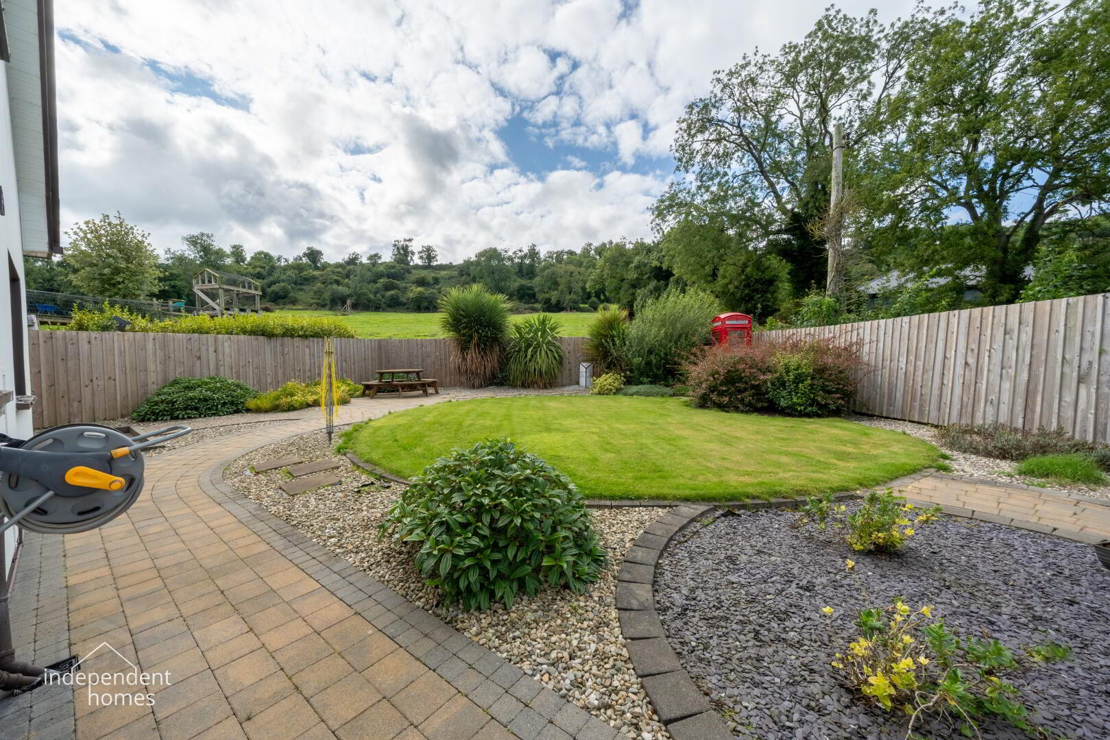 16  Glenburn Drive 12 of 12