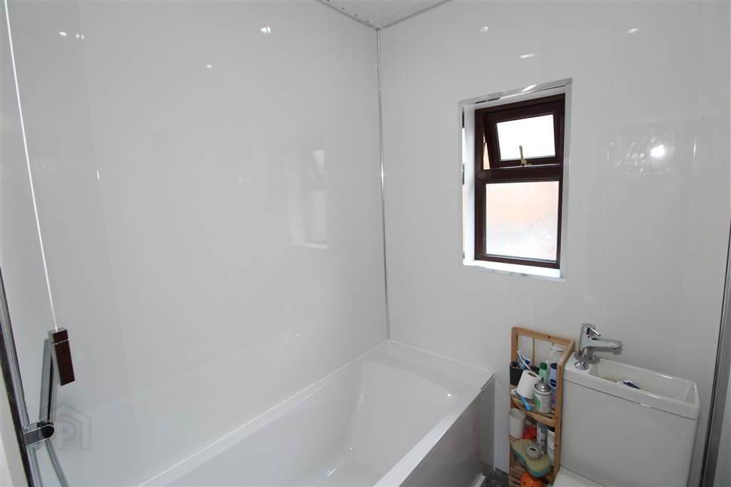 23 Dunraven Parade 6 of 6